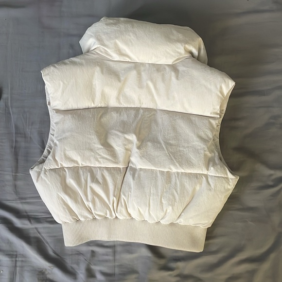 COPY - garage puffer vest - Picture 3 of 3